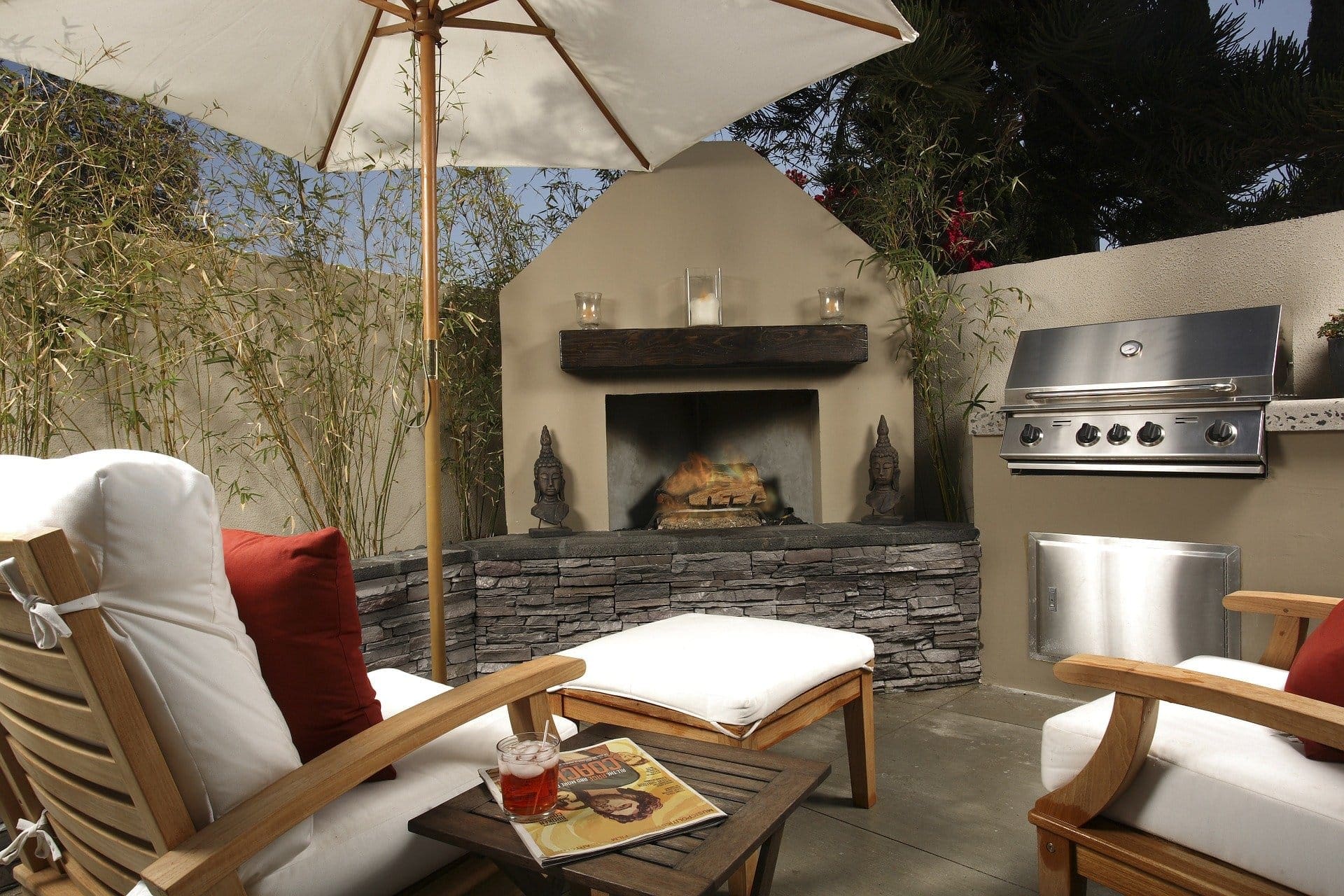 outdoor-living-room outdoor living room